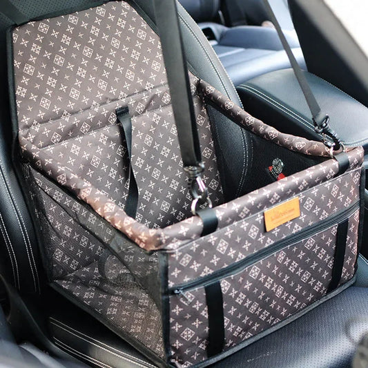 Siège Auto Douillet pour Chien – Voyagez en Sécurité et Confort avec Votre Petit Compagnon